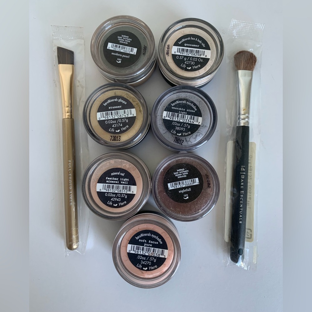 Bareminerals Eyeshadows brushes and more bare minerals